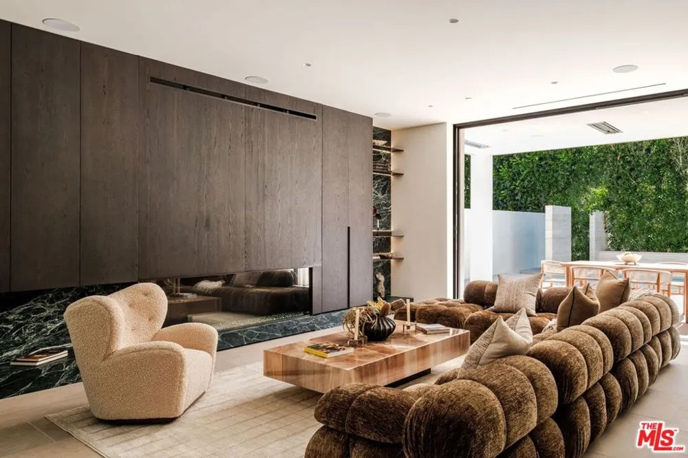 317 S Wetherly Drive Beverly Hills, CA 90211