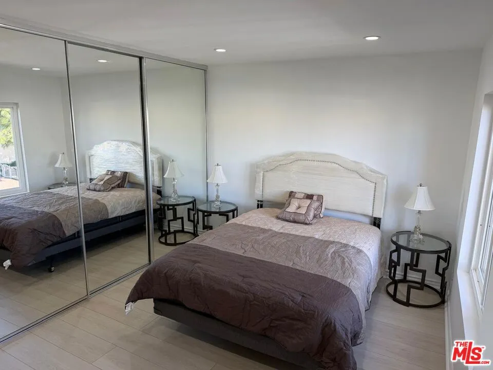 18350 Hatteras Street #278 Tarzana, CA 91356