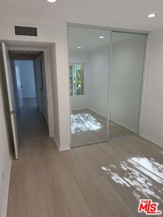 18350 Hatteras Street #278 Tarzana, CA 91356