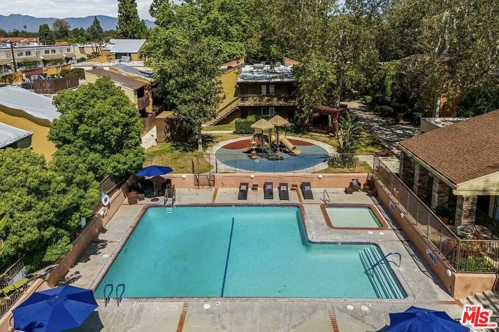 18350 Hatteras Street #278 Tarzana, CA 91356
