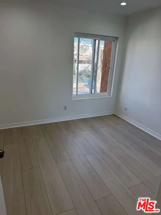 18350 Hatteras Street #278 Tarzana, CA 91356