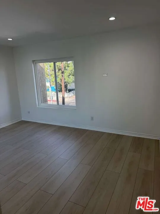18350 Hatteras Street #278 Tarzana, CA 91356
