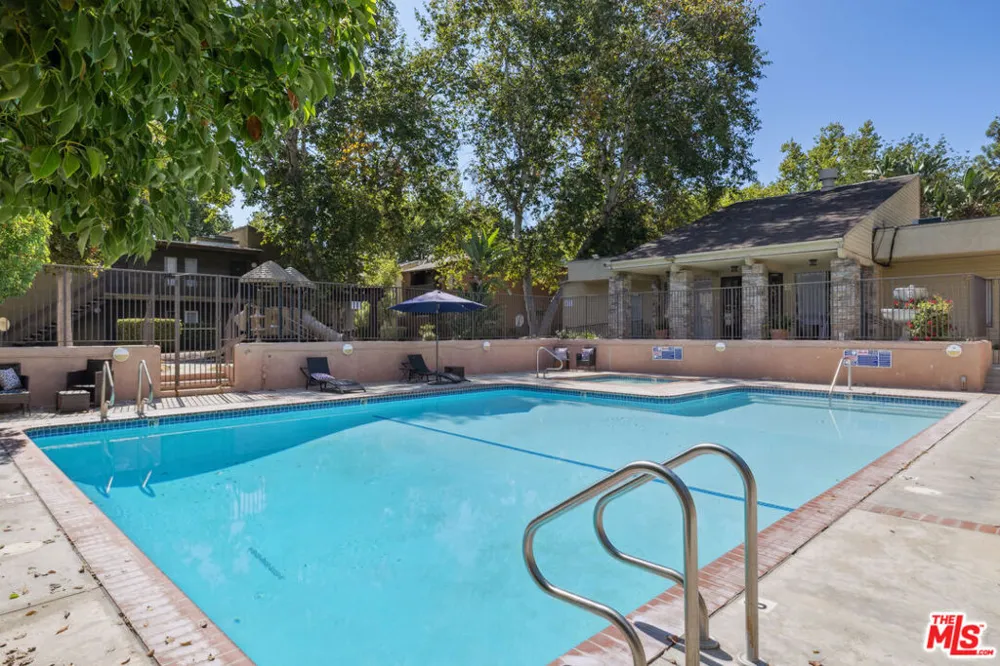 18350 Hatteras Street #278 Tarzana, CA 91356