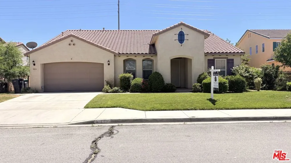 5824 Balmont Street Lancaster, CA 93536