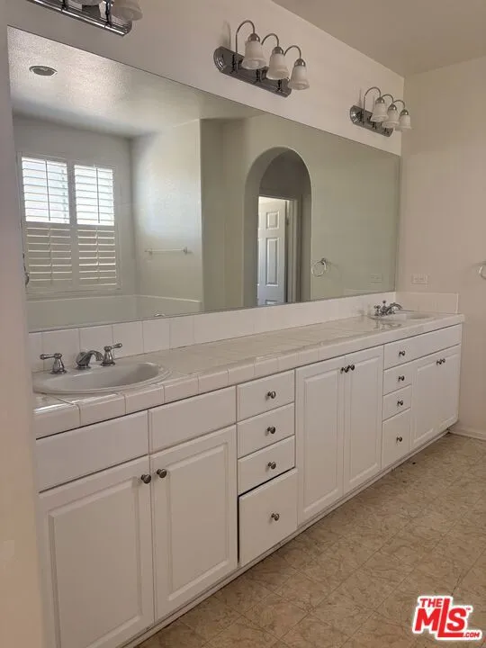 5824 Balmont Street Lancaster, CA 93536