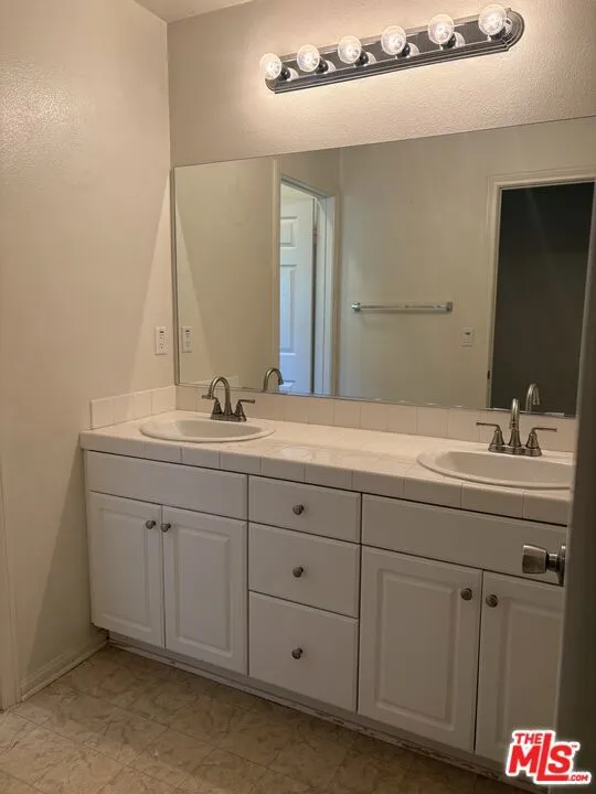 5824 Balmont Street Lancaster, CA 93536