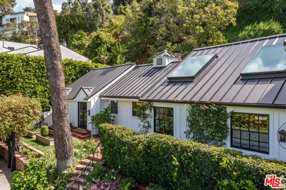 9151 Warbler Place Los Angeles, CA 90069