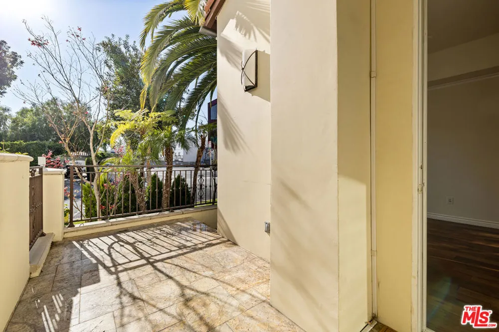 632 Kings Road #101 West Hollywood, CA 90048