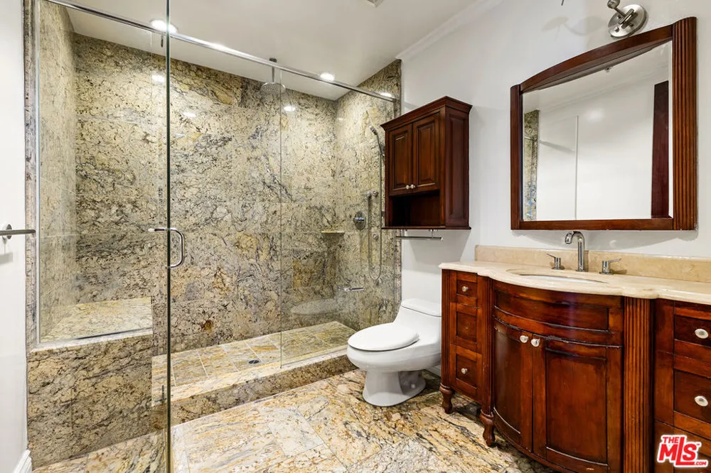 632 Kings Road #101 West Hollywood, CA 90048