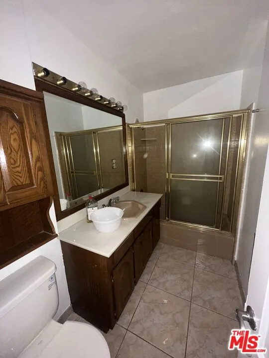 455 S Oakhurst Drive #3 Beverly Hills, CA 90212