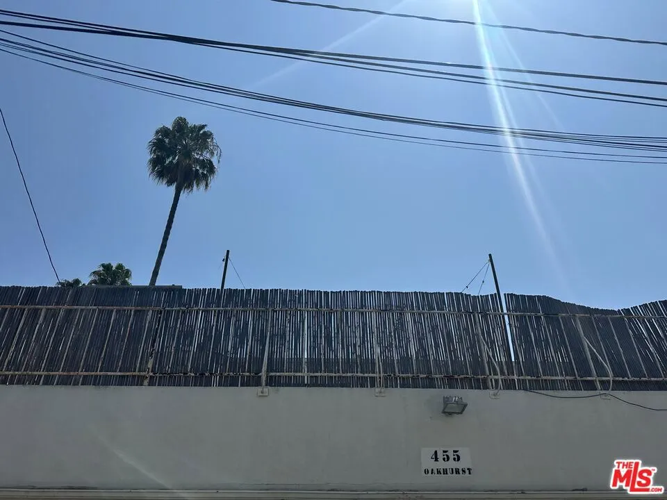 455 S Oakhurst Drive #3 Beverly Hills, CA 90212