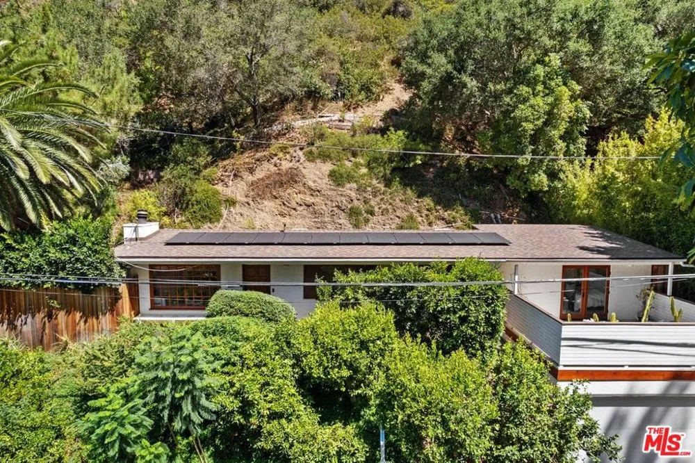 9667 Yoakum Drive Los Angeles, CA 90210