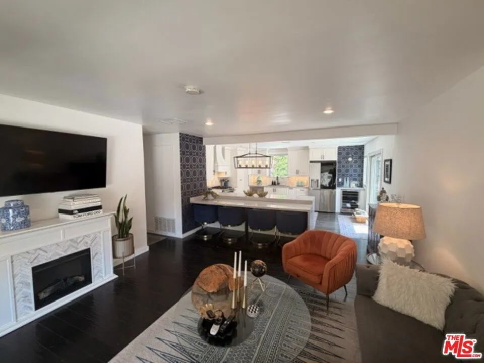 2350 Los Alamos Road Palm Springs, CA 92262