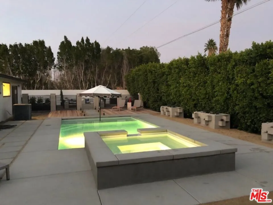 2350 Los Alamos Road Palm Springs, CA 92262