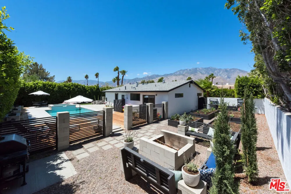 2350 Los Alamos Road Palm Springs, CA 92262