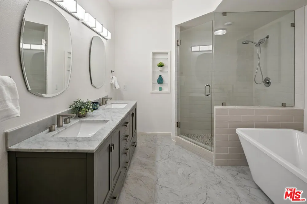 1506 S Bentley Avenue #308 Los Angeles, CA 90025