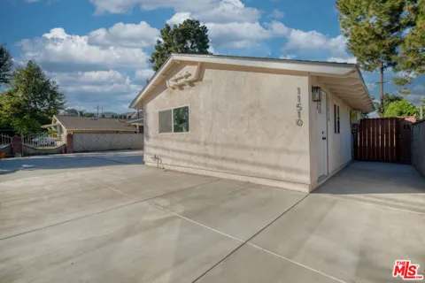 11510 Fenton Avenue