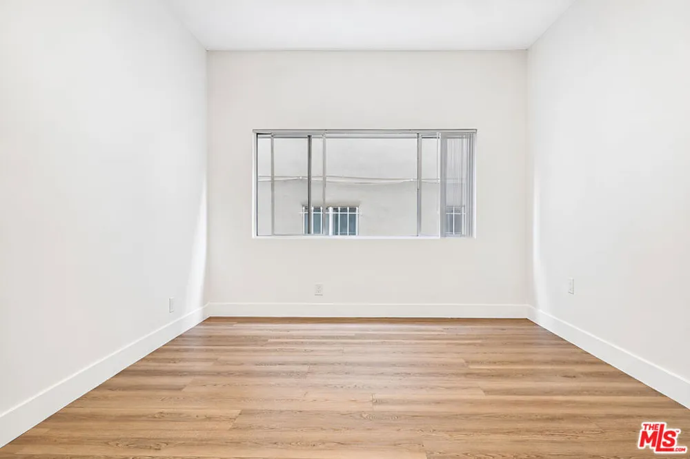 134 S Elm Drive #104 Beverly Hills, CA 90212
