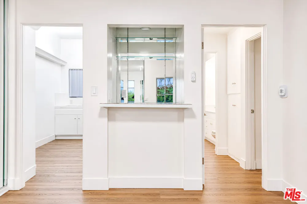 134 S Elm Drive #104 Beverly Hills, CA 90212