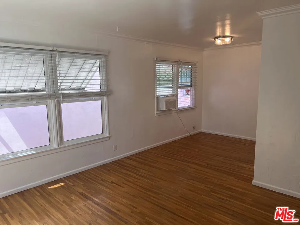 4277 Tujunga Avenue #4277.5 Los Angeles, CA 91604