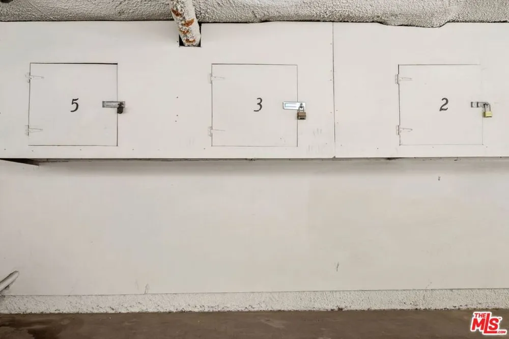 1831 Barry Avenue #3 Los Angeles, CA 90025