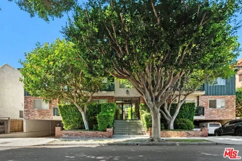 1831 Barry Avenue #3