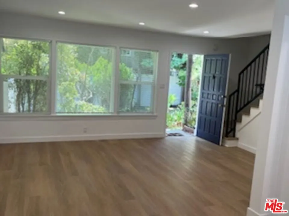 1725 Malcolm Avenue Los Angeles, CA 90024