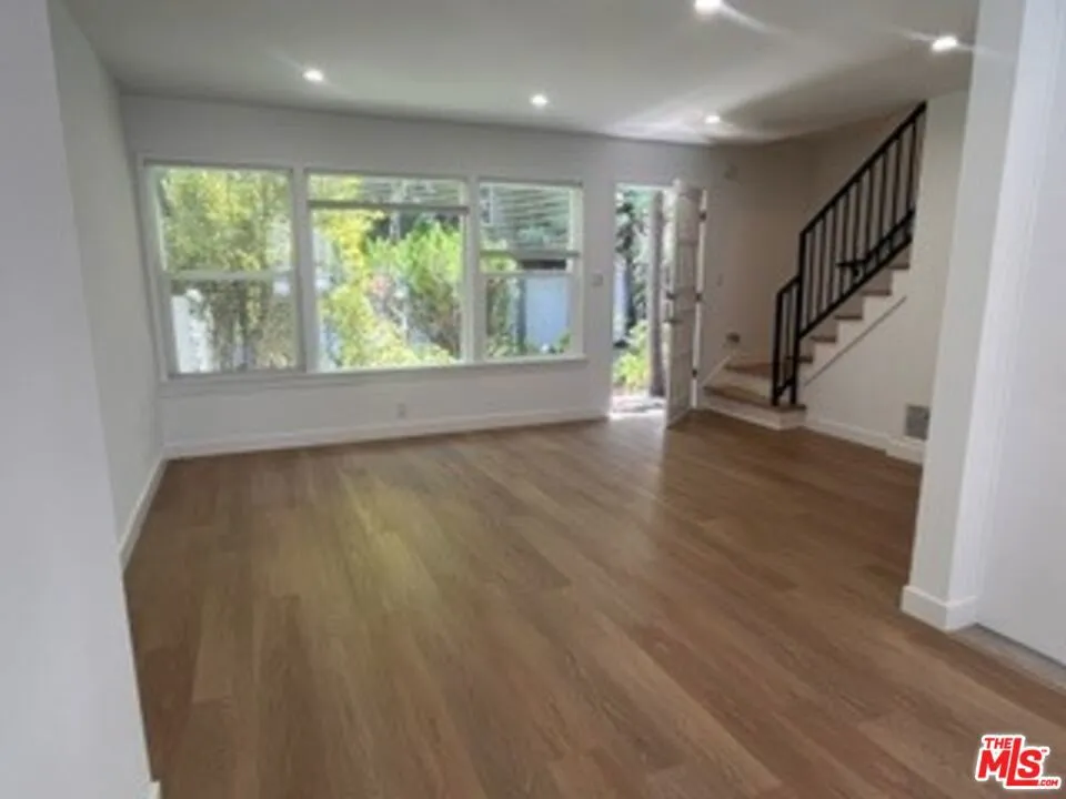 1725 Malcolm Avenue Los Angeles, CA 90024
