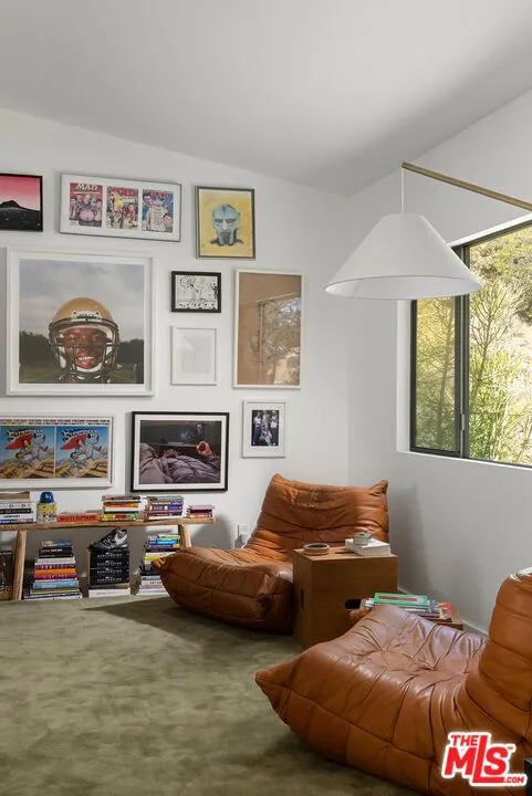 9659 Cedarbrook Drive Los Angeles, CA 90210