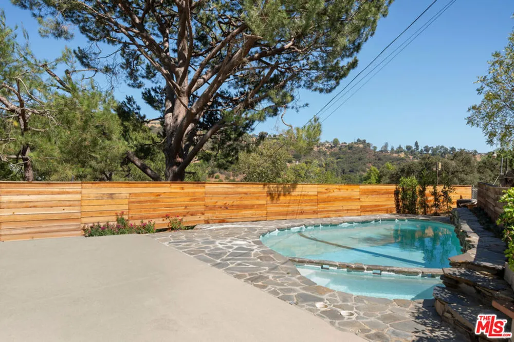 9659 Cedarbrook Drive Los Angeles, CA 90210