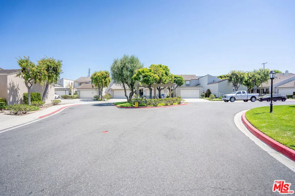12203 Santa Gertrudes Avenue #64 La Mirada, CA 90638
