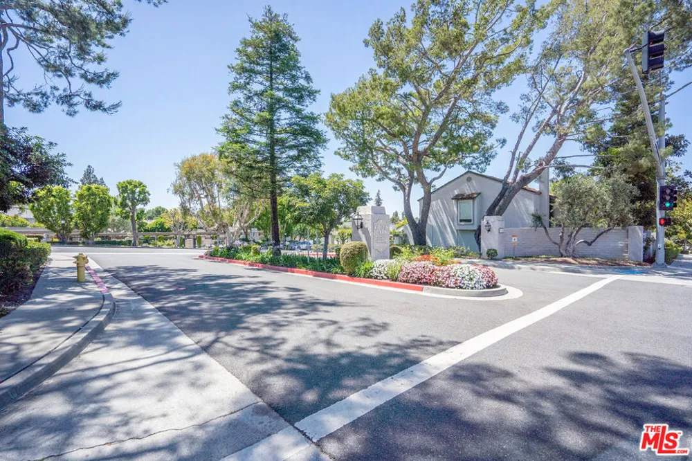12203 Santa Gertrudes Avenue #64 La Mirada, CA 90638