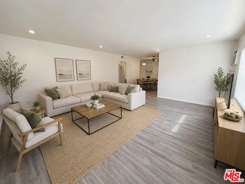 922 S Bedford Street #5