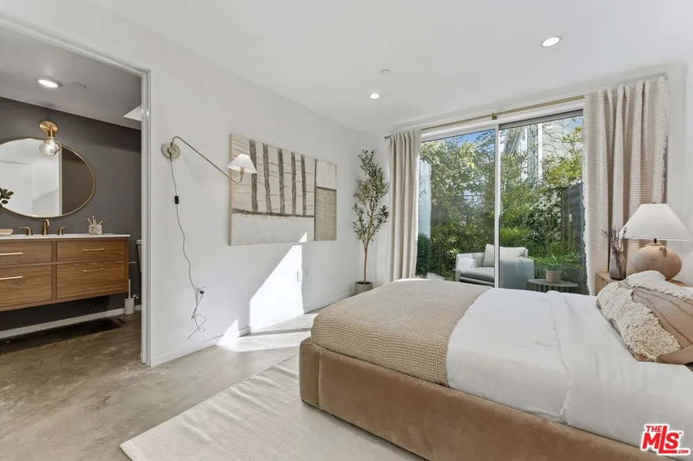 1244 14th Street #Unit D Santa Monica, CA 90404