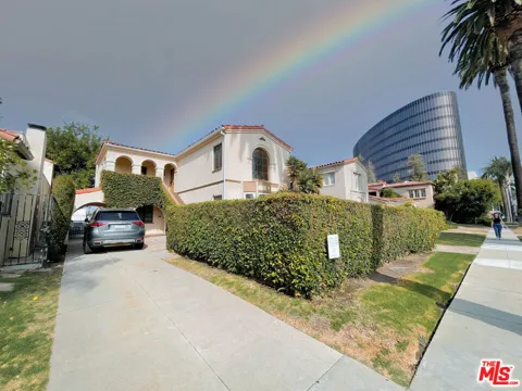 219 S Hamilton Drive #2