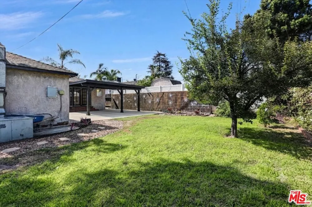 6254 Ben Avenue Los Angeles, CA 91606