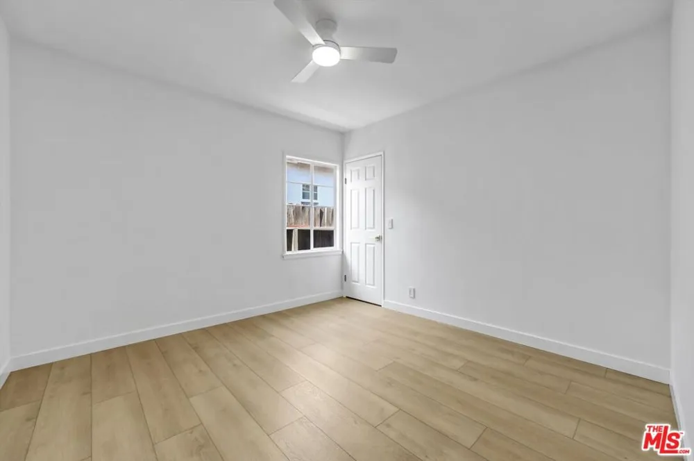 6254 Ben Avenue Los Angeles, CA 91606
