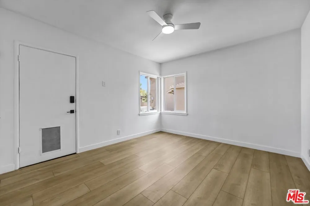 6254 Ben Avenue Los Angeles, CA 91606