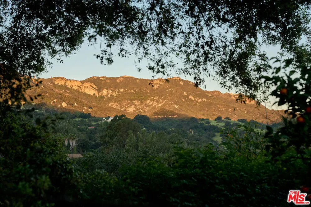 22068 Topanga School Road Topanga, CA 90290