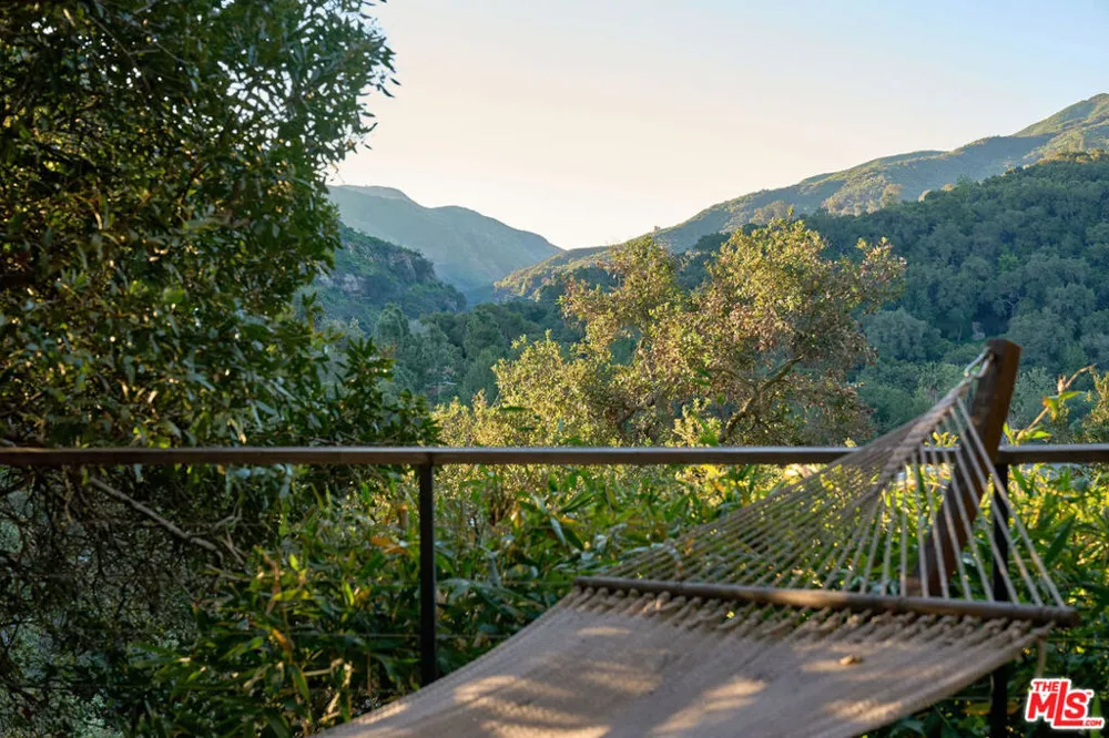 22068 Topanga School Road Topanga, CA 90290