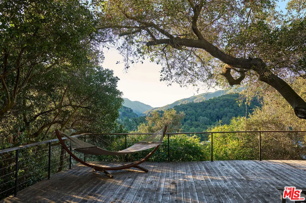 22068 Topanga School Road Topanga, CA 90290
