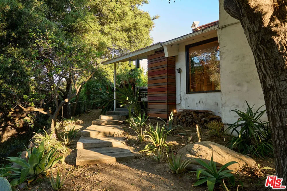 22068 Topanga School Road Topanga, CA 90290