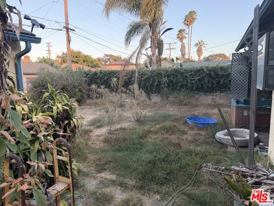11726 Spinning Avenue Hawthorne, CA 90250
