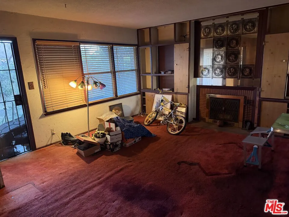 11726 Spinning Avenue Hawthorne, CA 90250