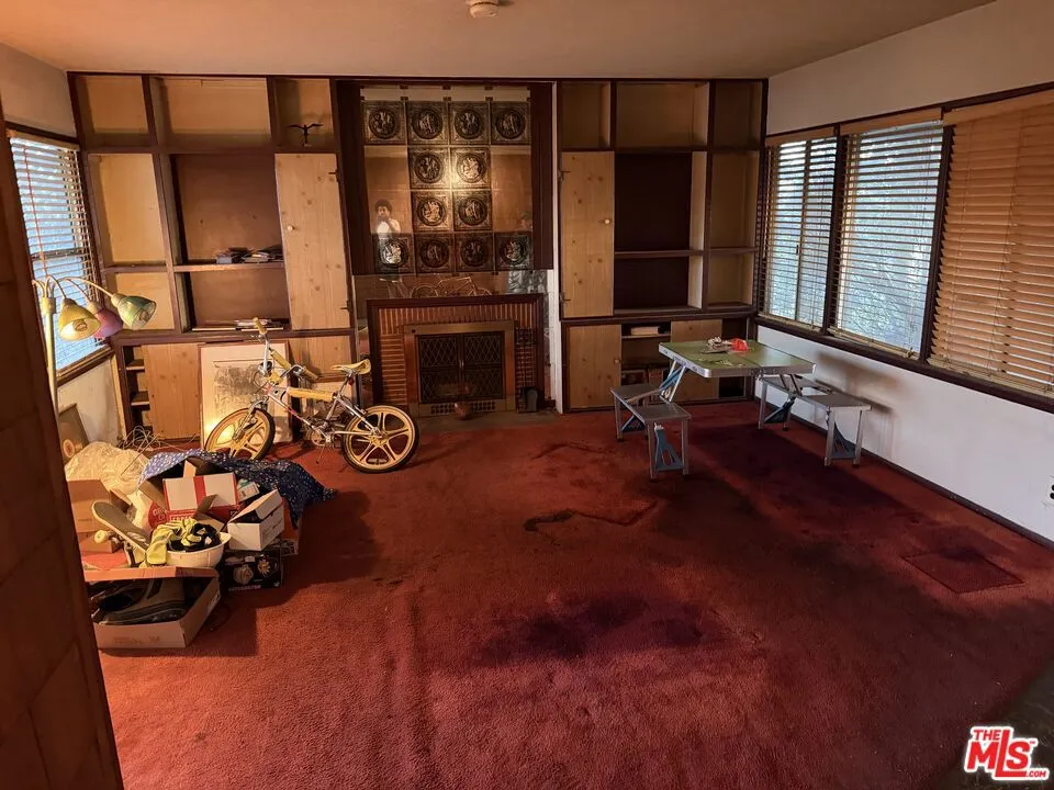 11726 Spinning Avenue Hawthorne, CA 90250
