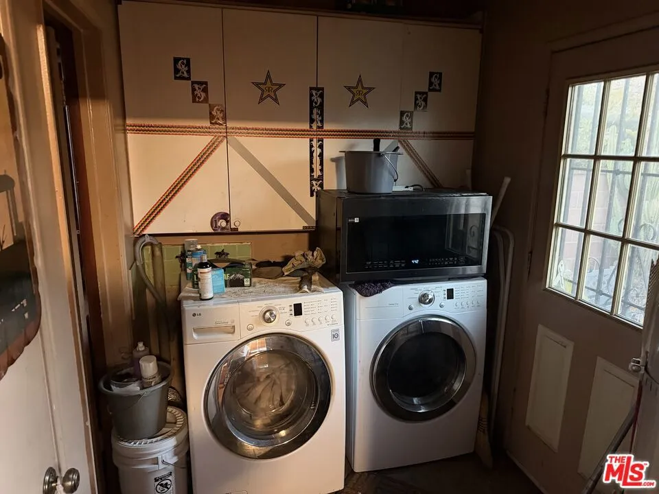 11726 Spinning Avenue Hawthorne, CA 90250