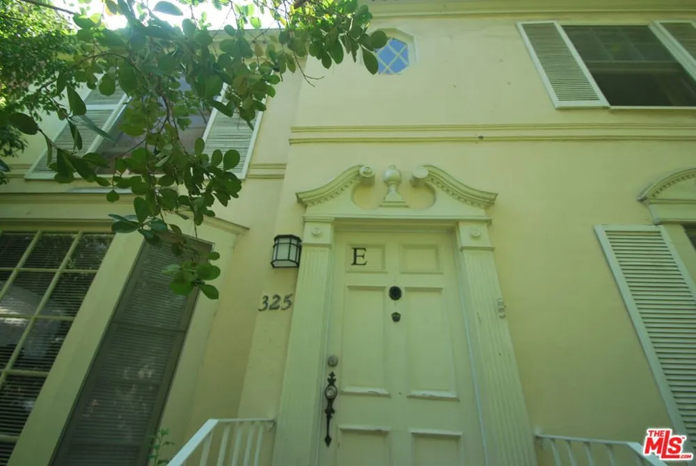 325 PALM DRIVE #E Beverly Hills, CA 90210