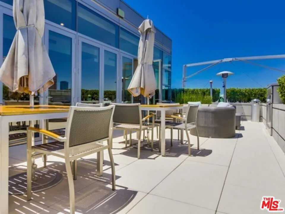 1155 S Grand Avenue #1106 Los Angeles, CA 90015