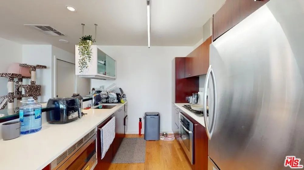 1155 S Grand Avenue #1106 Los Angeles, CA 90015