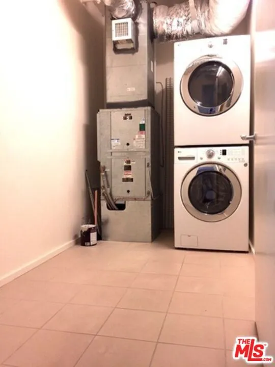 1155 S Grand Avenue #1106 Los Angeles, CA 90015